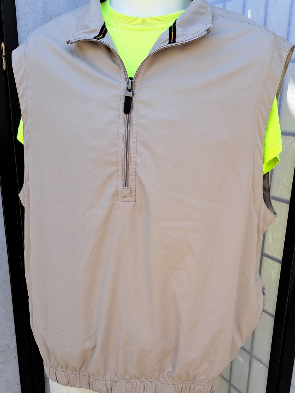 Mens Vest Size M